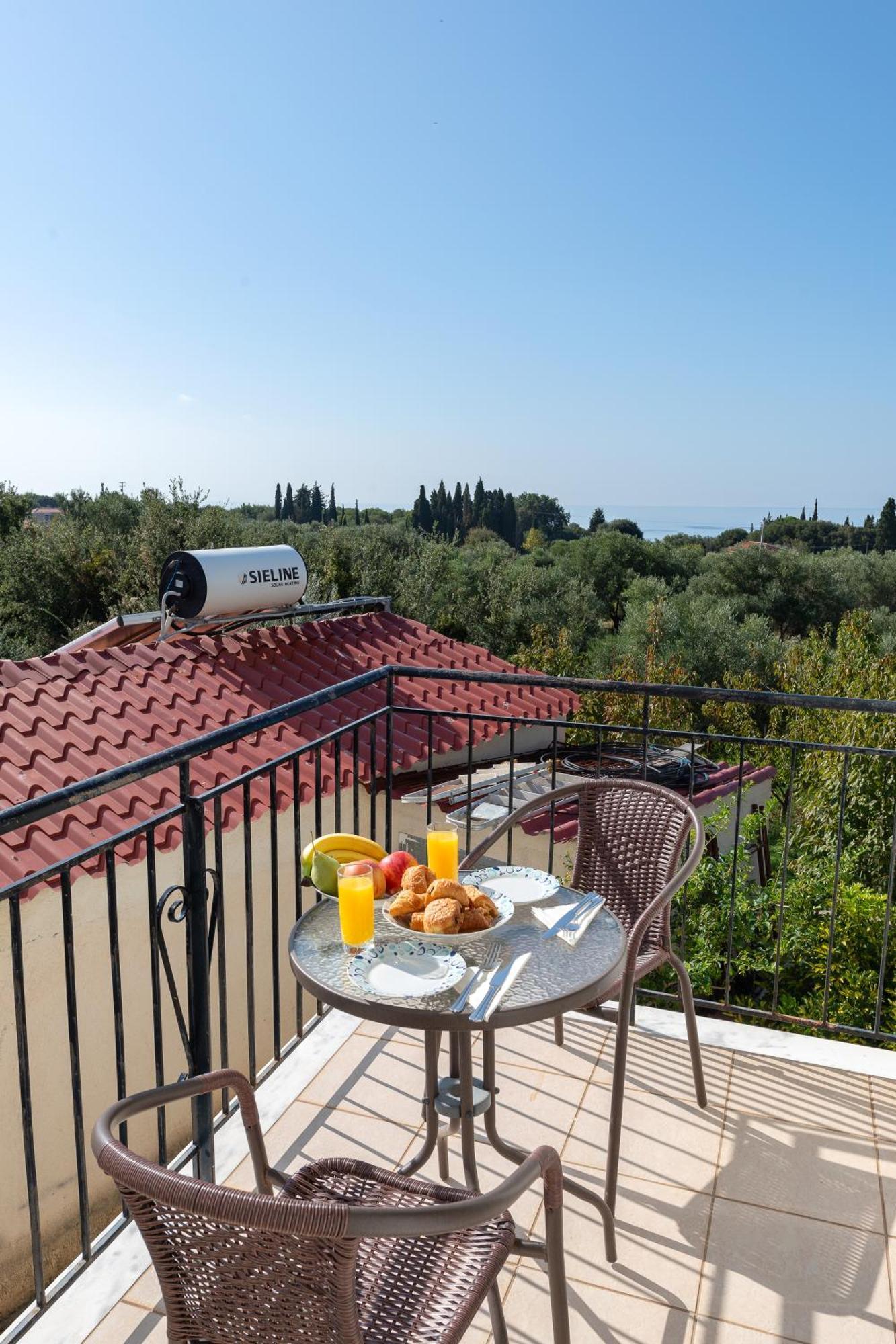 Vista Verde Studios & Apartments Svoronata Dış mekan fotoğraf