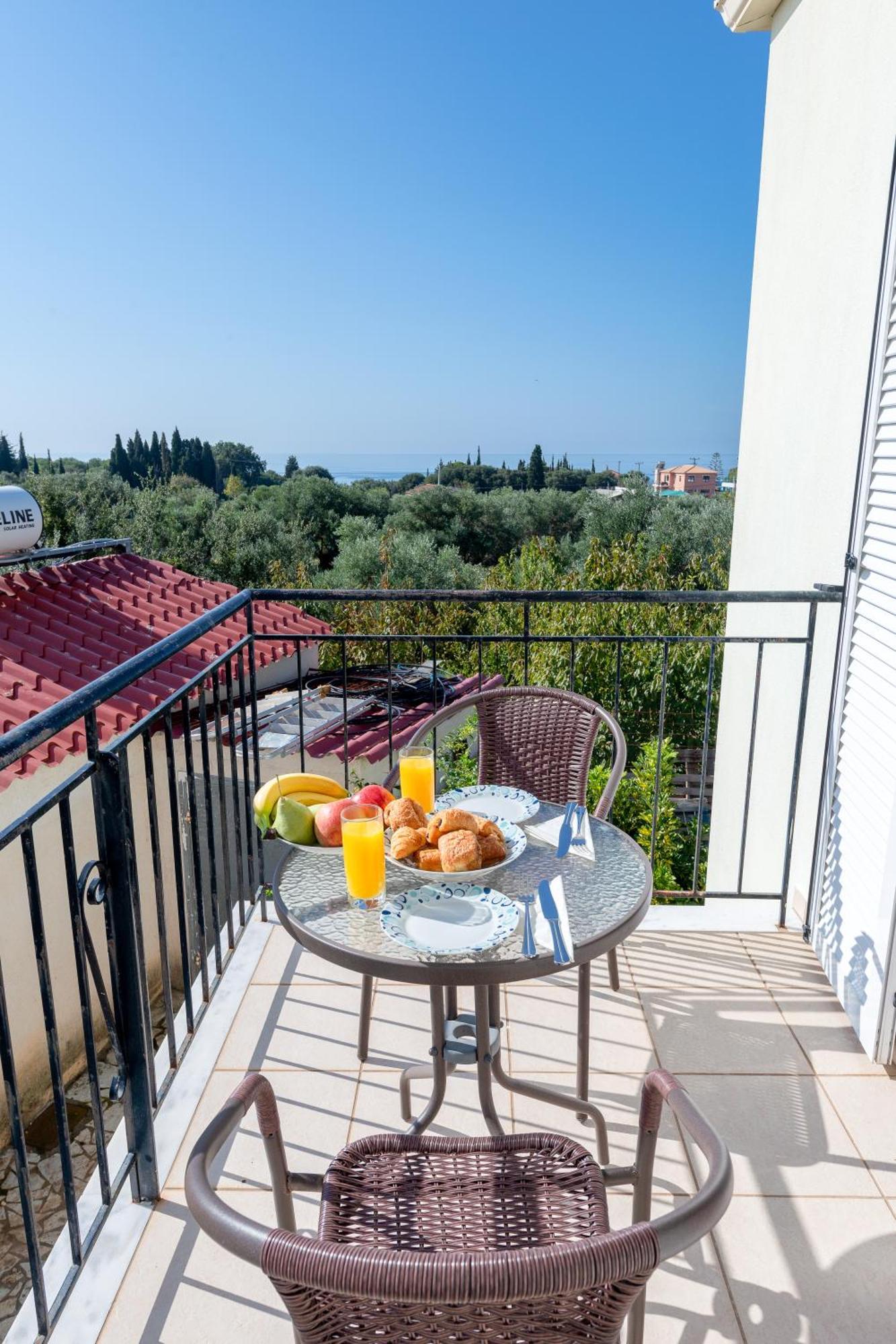 Vista Verde Studios & Apartments Svoronata Dış mekan fotoğraf