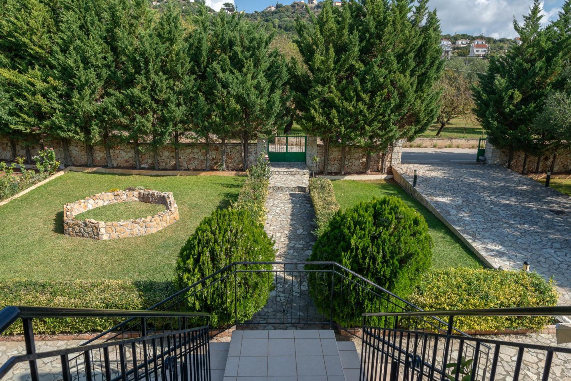 Vista Verde Studios & Apartments Svoronata Dış mekan fotoğraf
