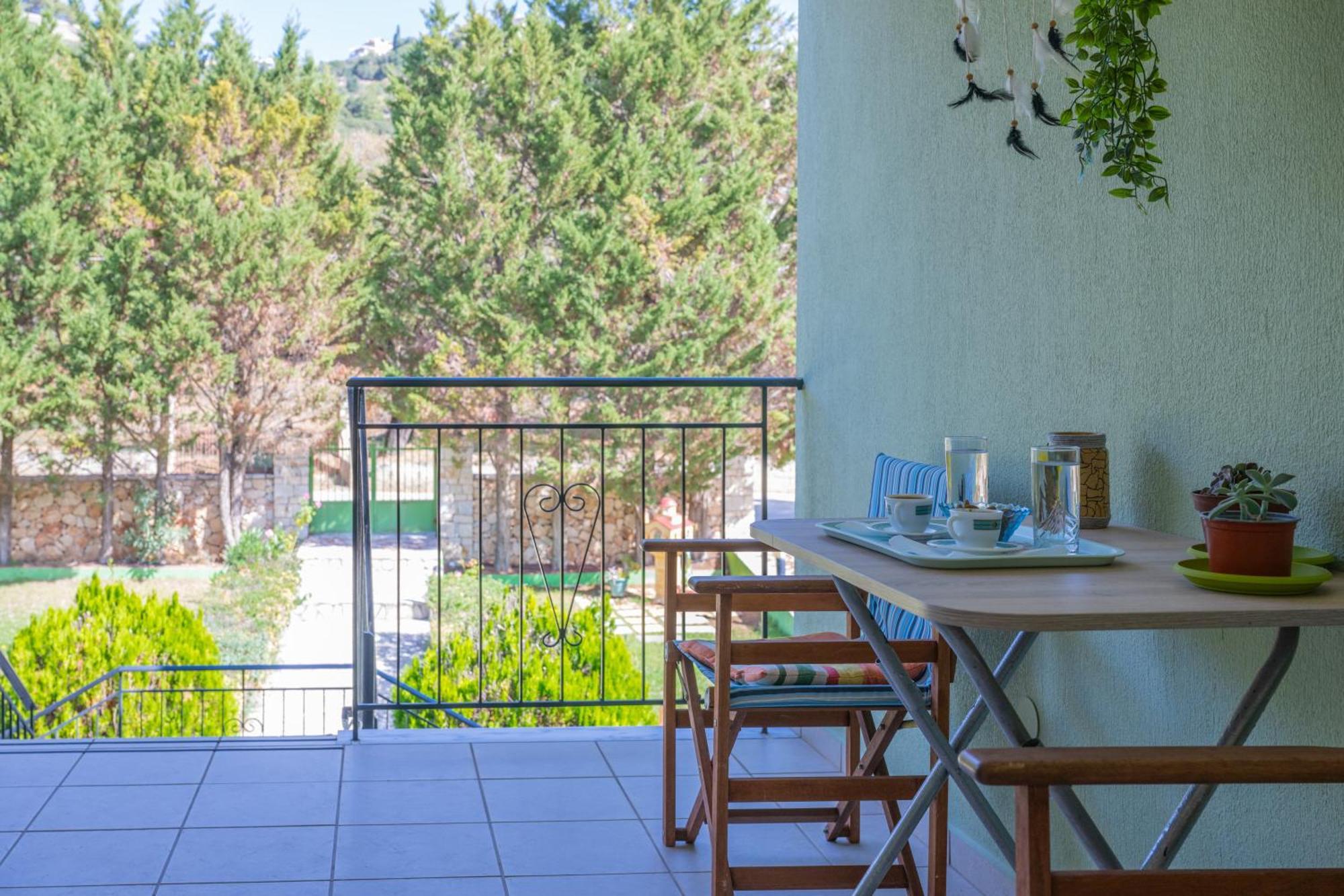 Vista Verde Studios & Apartments Svoronata Dış mekan fotoğraf