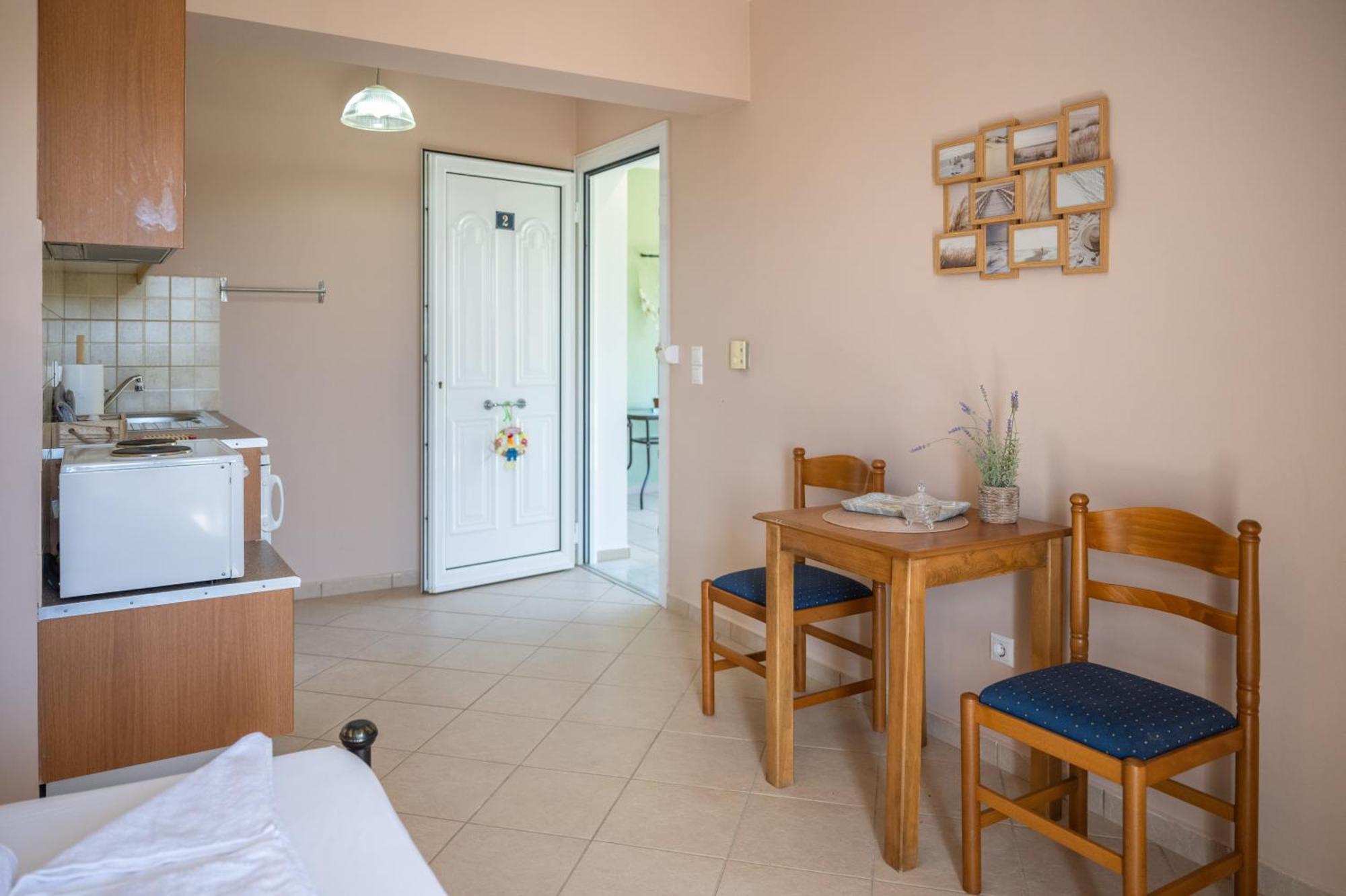 Vista Verde Studios & Apartments Svoronata Dış mekan fotoğraf