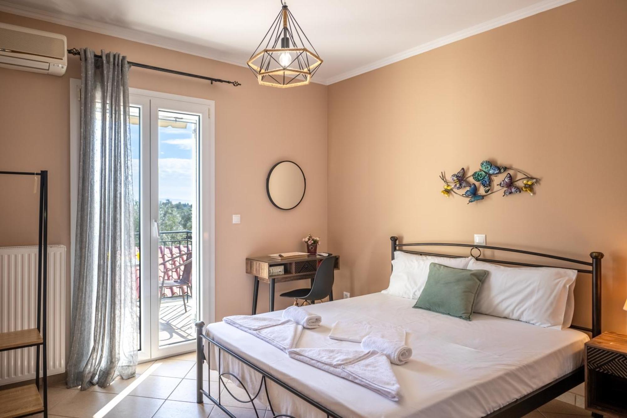 Vista Verde Studios & Apartments Svoronata Dış mekan fotoğraf